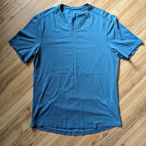 Lululemon V-neck T-shirt medium size